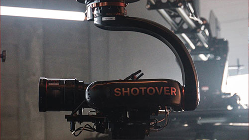 Agito_spidercam_cablecam_robycam_spider-cam_cable-cam_roby-cam_gyro-stabilise_gyro-stabilized_gyrostabilise_gyrostabilized_voiture-travelling_travelling-car_russian-arm_moto-quad-travelling_1