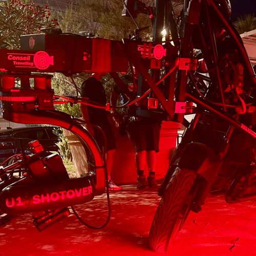 moto travelling shotover G1 tete gyrostabilisée gyrostabilized head sony venice dyna-grip