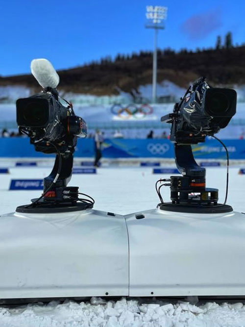 Agito_spidercam_cablecam_robycam_spider-cam_cable-cam_roby-cam_gyro-stabilise_gyro-stabilized_gyrostabilise_gyrostabilized_voiture-travelling_travelling-car_russian-arm_m83